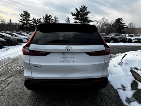 Used 2023 Honda CR-V EX image 8