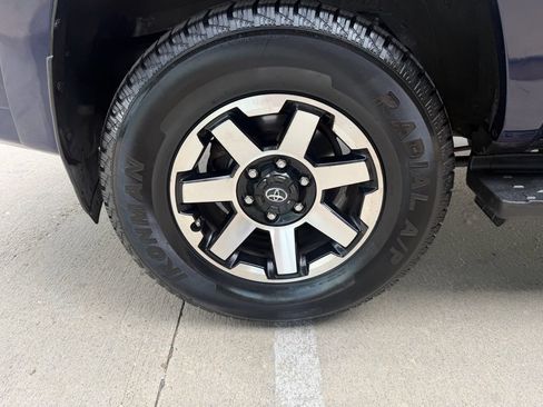Used 2021 Toyota 4Runner TRD Off-Road Premium w/ Moonroof Package AWD/4WD image 45