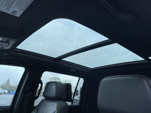 Used 2021 Chevrolet Suburban RST w/ Luxury Package image 19