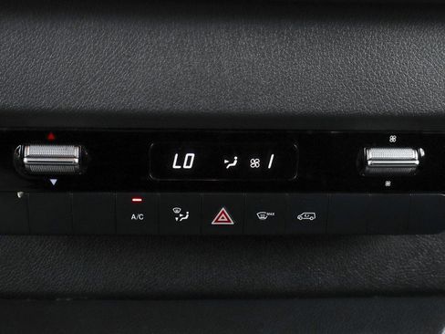 Used 2022 Mercedes-Benz Sprinter 2500 image 26