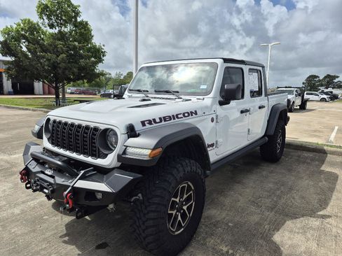 Used 2024 Jeep Gladiator Rubicon image 1