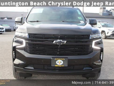 Used 2024 Chevrolet Suburban RST w/ Luxury Package image 2