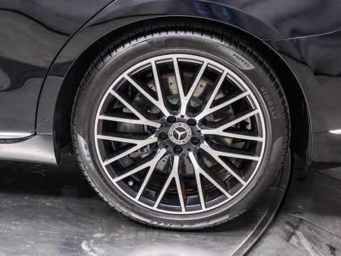 Used 2025 Mercedes-Benz S 580 4MATIC Sedan image 9