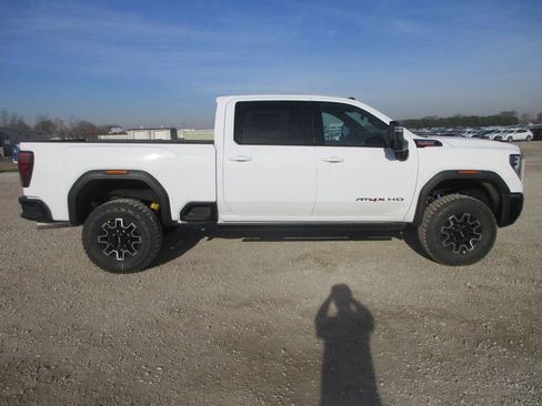 New 2026 GMC Sierra 2500 AT4X AWD/4WD image 3