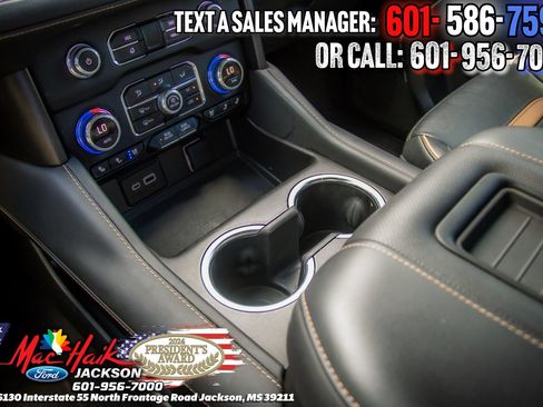 Used 2023 GMC Yukon AT4 AWD/4WD image 22