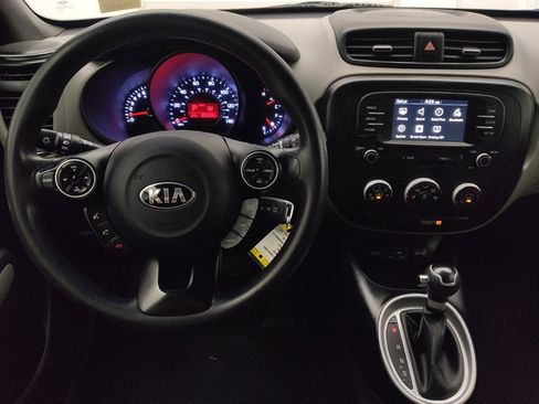 Used 2019 Kia Soul FWD image 22