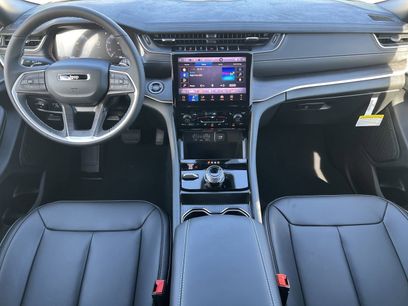 New 2025 Jeep Grand Cherokee L Limited w/ Black Appearance Package