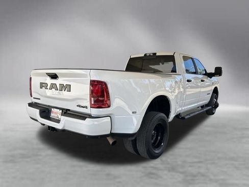 Used 2025 RAM 3500 Big Horn AWD/4WD image 3
