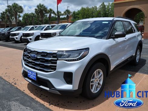 New 2026 Ford Explorer Active RWD image 1