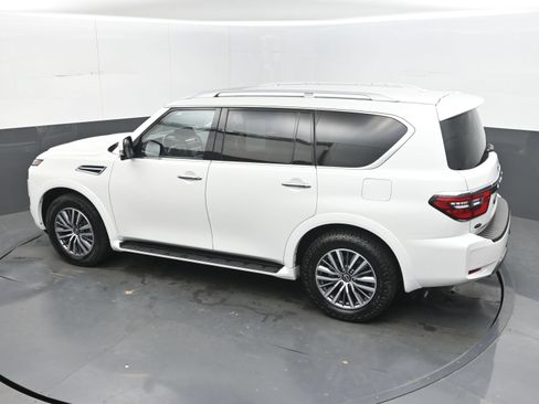 Used 2024 Nissan Armada SL w/ Captain's Chairs Package RWD image 34