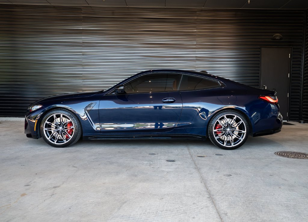 Used 2021 BMW M4 Competition w/ Executive Package RWD image 2