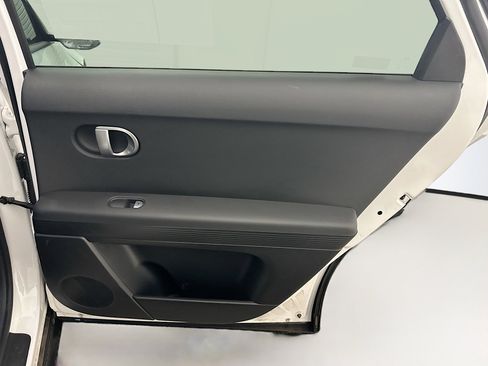 Used 2024 Hyundai Ioniq 5 SEL image 32
