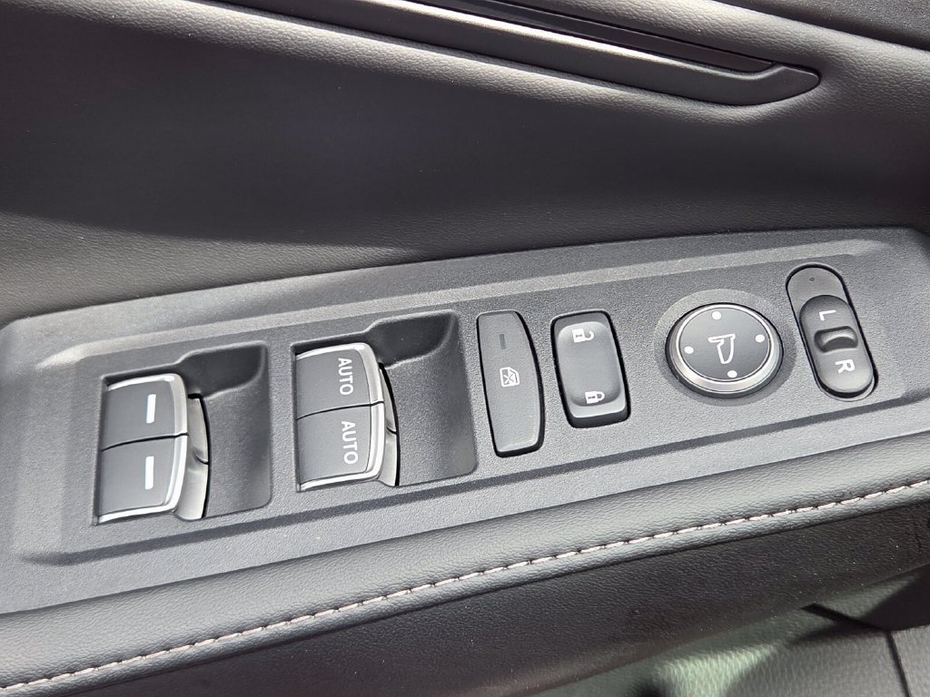 Certified 2025 Honda Accord Sport image 30