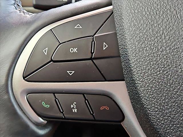 Used 2018 Jeep Grand Cherokee Laredo RWD image 16