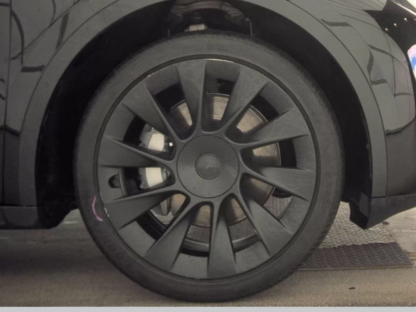 Used 2023 Tesla Model Y Long Range AWD/4WD image 20