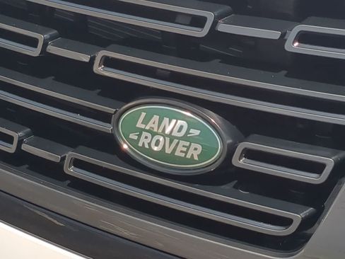 Used 2026 Land Rover Range Rover Long Wheelbase SE AWD/4WD image 12