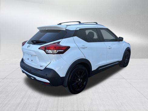 Used 2020 Nissan Kicks SR w/ Exterior Package image 5