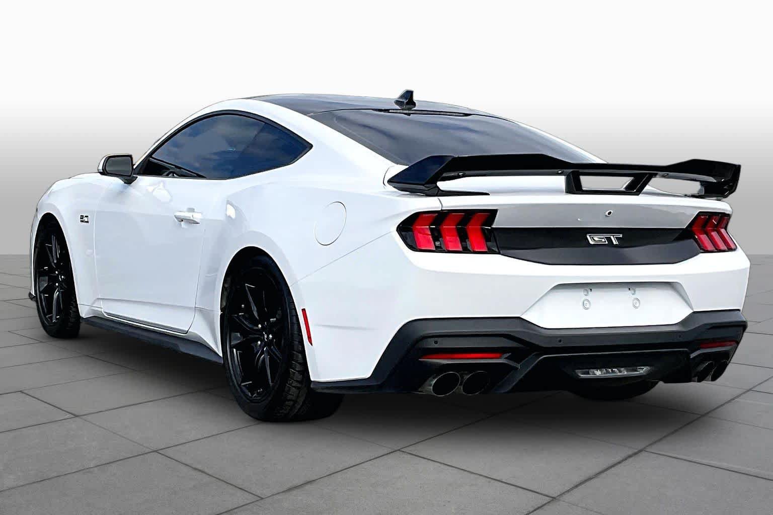 Used 2026 Ford Mustang GT Premium RWD image 11