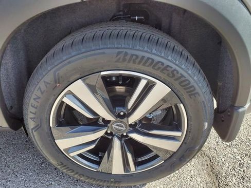 Certified 2023 Nissan Rogue Platinum w/ Platinum Premium Package image 5