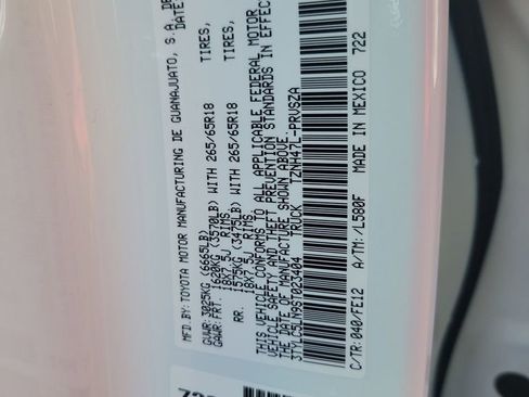 Certified 2025 Toyota Tacoma TRD Sport image 36