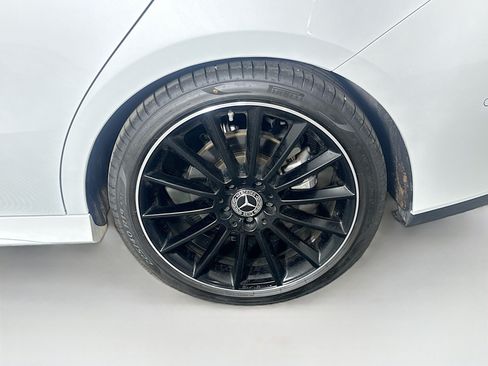 Used 2023 Mercedes-Benz CLA 250 image 11