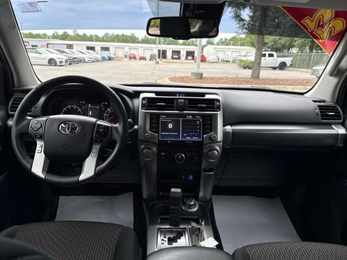 Used 2022 Toyota 4Runner Trail Special Edition AWD/4WD image 17