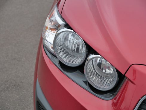 Used 2012 Chevrolet Sonic LT image 16