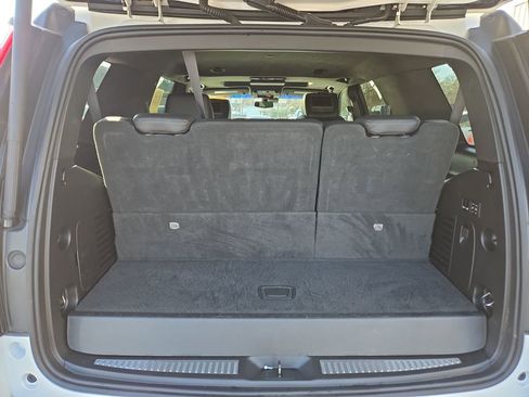 Used 2018 Cadillac Escalade Platinum image 37