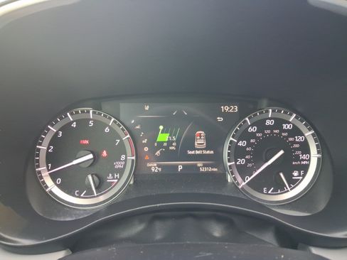 Used 2022 Toyota Highlander XLE AWD/4WD image 22