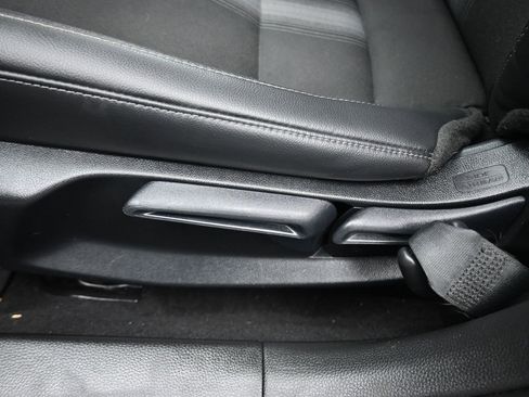 Used 2024 Honda Civic Sport image 12