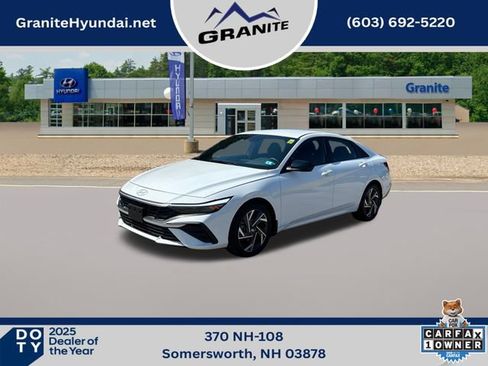 Used 2025 Hyundai Elantra SEL FWD image 1