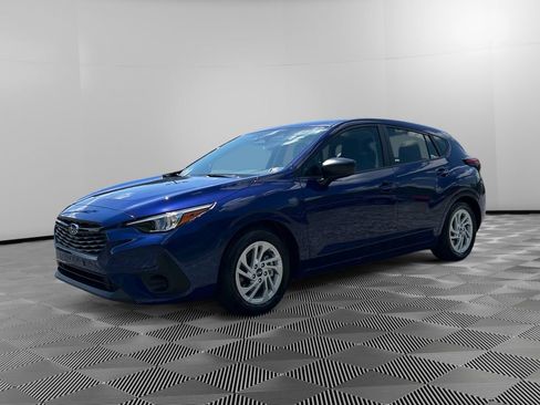 Certified 2025 Subaru Impreza 2.0i image 3