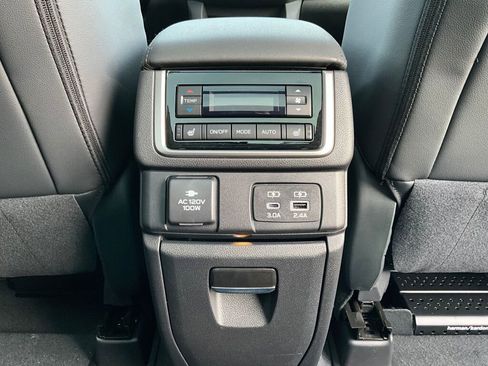 Certified 2025 Subaru Ascent Bronze Edition image 19