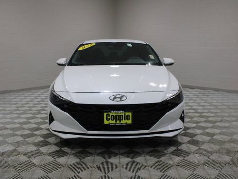 Used 2022 Hyundai Elantra SEL w/ Convenience Package image 6