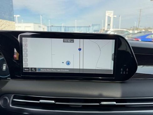 Used 2024 Hyundai Palisade Calligraphy image 16