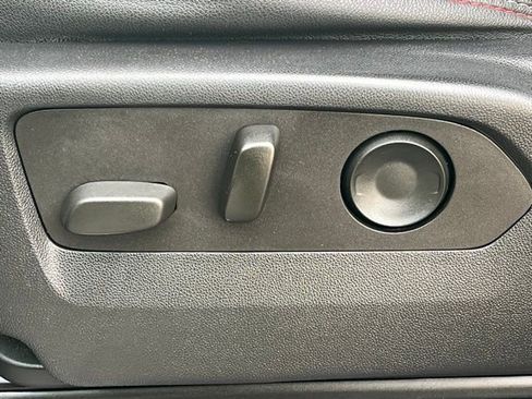 Used 2022 Chevrolet Tahoe RST w/ Luxury Package image 20