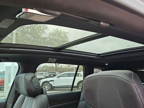 New 2026 Cadillac Vistiq Luxury w/ LPO, Floor Liner Package image 8