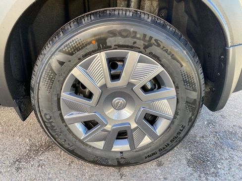 Used 2025 Nissan Kicks S image 19