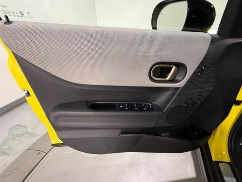 Used 2025 MINI Cooper S FWD image 17