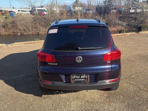 Used 2016 Volkswagen Tiguan S image 7