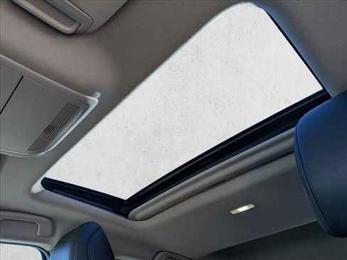 Used 2023 MAZDA CX-30 AWD 2.5 S w/ Premium Package image 16