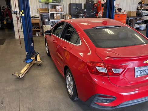 Used 2016 Chevrolet Cruze LT w/ Sun And Sound Package image 9