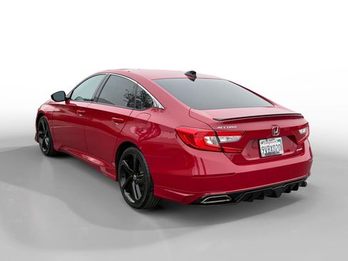 Used 2021 Honda Accord Sport image 3