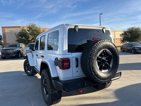 Used 2018 Jeep Wrangler Unlimited Rubicon image 4