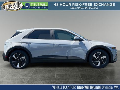 New 2025 Hyundai Ioniq 5 SE image 8