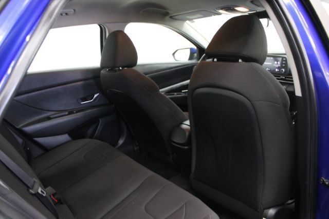 Used 2021 Hyundai Elantra SEL w/ Cargo Package FWD image 22