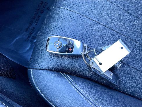 Used 2018 Mercedes-Benz E 300 E 300 image 14