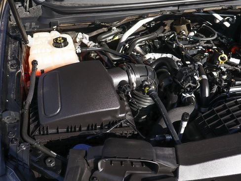 Used 2019 Ford Ranger XLT w/ Equipment Group 301A Mid image 12