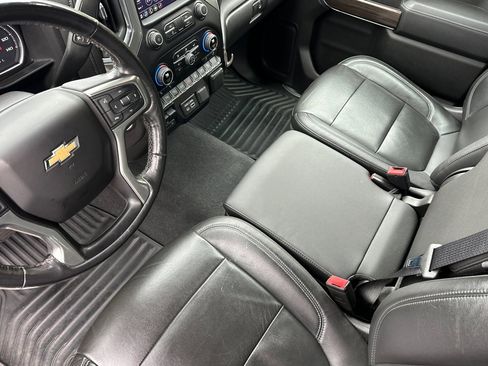 Used 2020 Chevrolet Silverado 1500 LT w/ All-Star Edition image 10