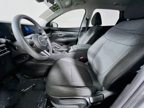 Used 2025 Hyundai Tucson SE FWD image 15